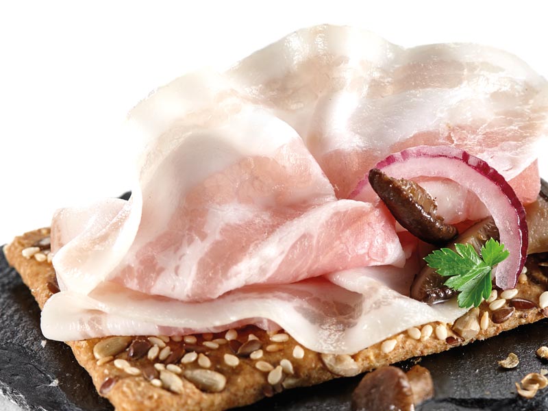 Salumi Lorenzi Ricette Pancetta Arrotolata su Cialde ai Cereali con Funghi e Cipolle Rosse